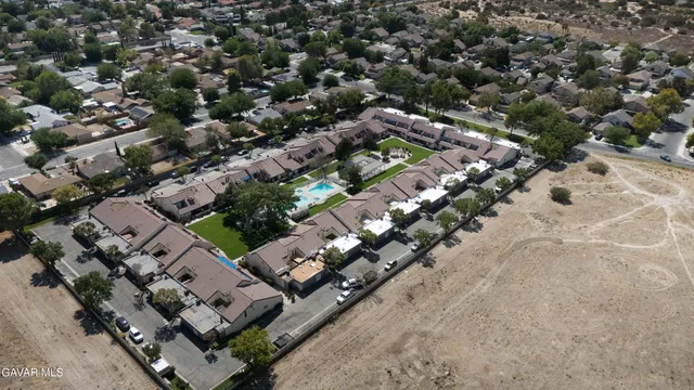 $335,000 | 43334 32nd Street West, Unit 44, Lancaster, CA 93536