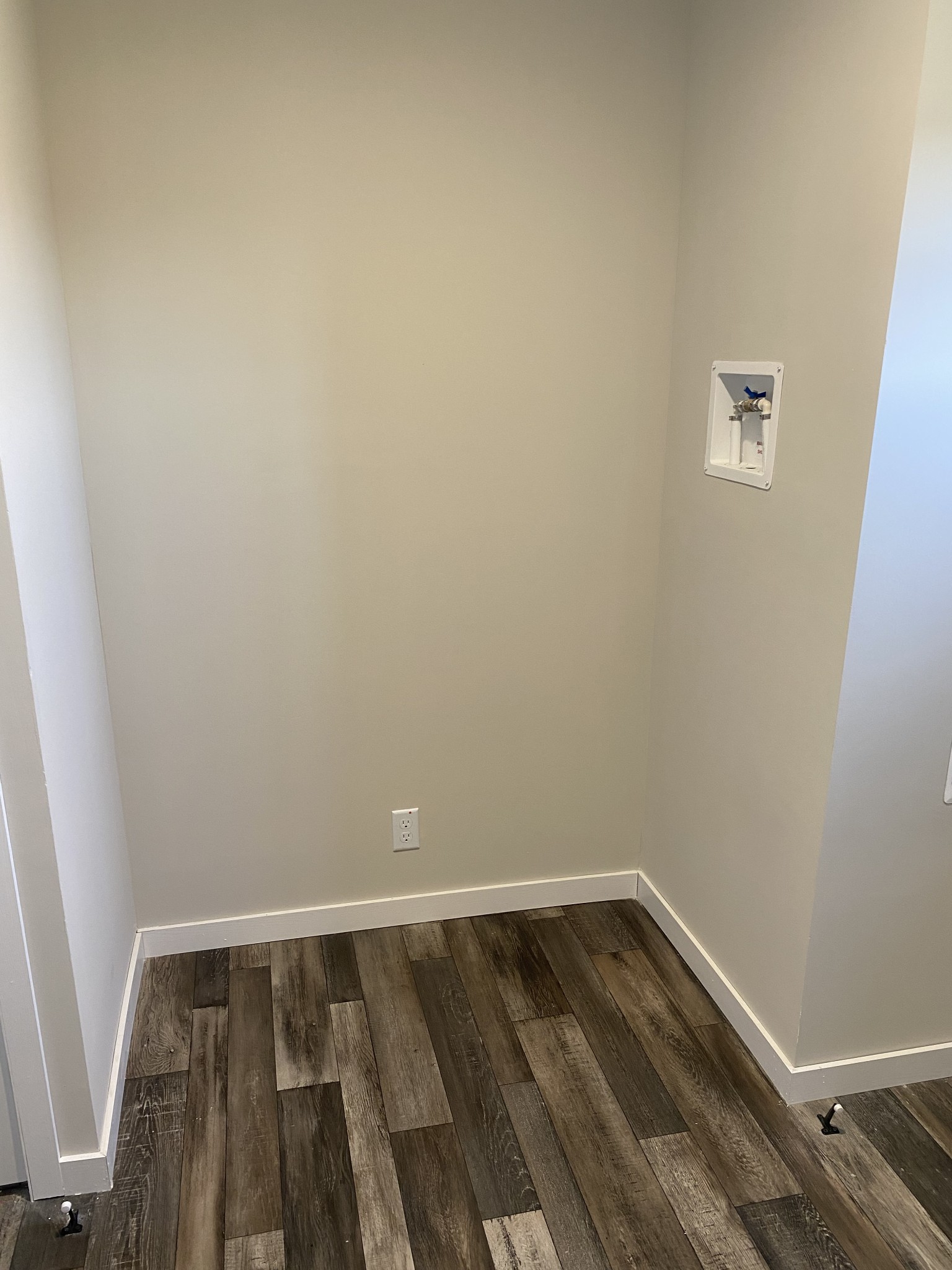 1668 Gamaliel Road Red Boiling Springs, TN 37150 - Photo 20 of 25 a view of wooden floor