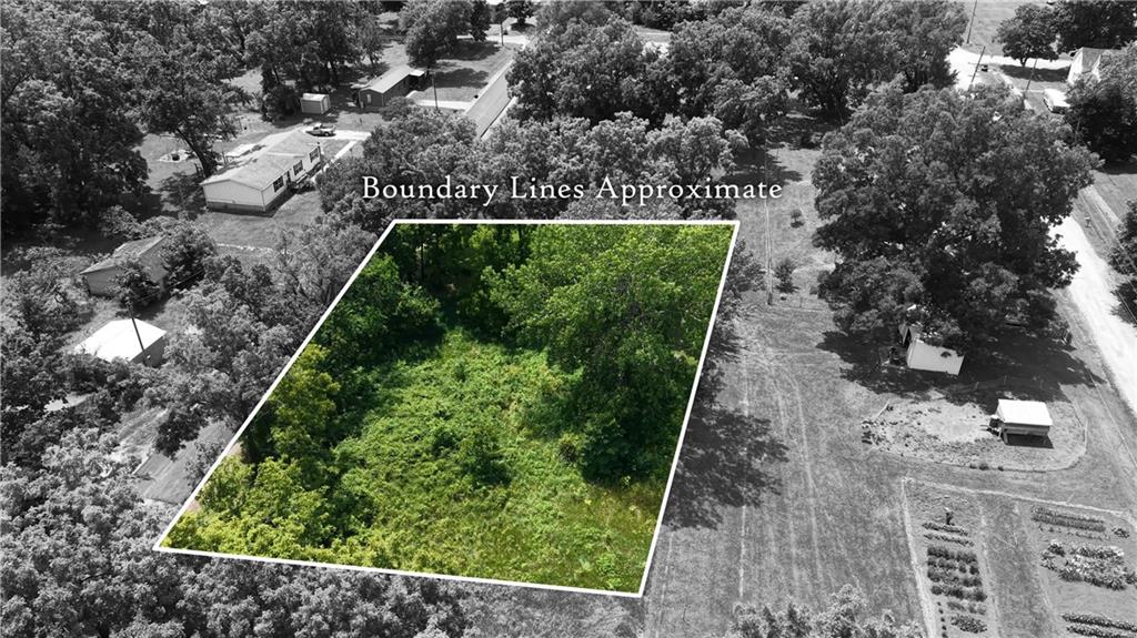 East Arthur Street Hamilton, MO 64644 - Photo 3 of 9