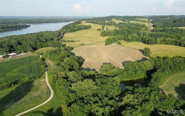 $1,035,000 | 79 Unincorporated Mo 63353, Louisiana, MO 63353