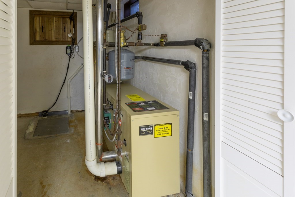 329 White Oak Trail Barnstable, MA 02632 - Photo 36 of 38 a utility room with a window