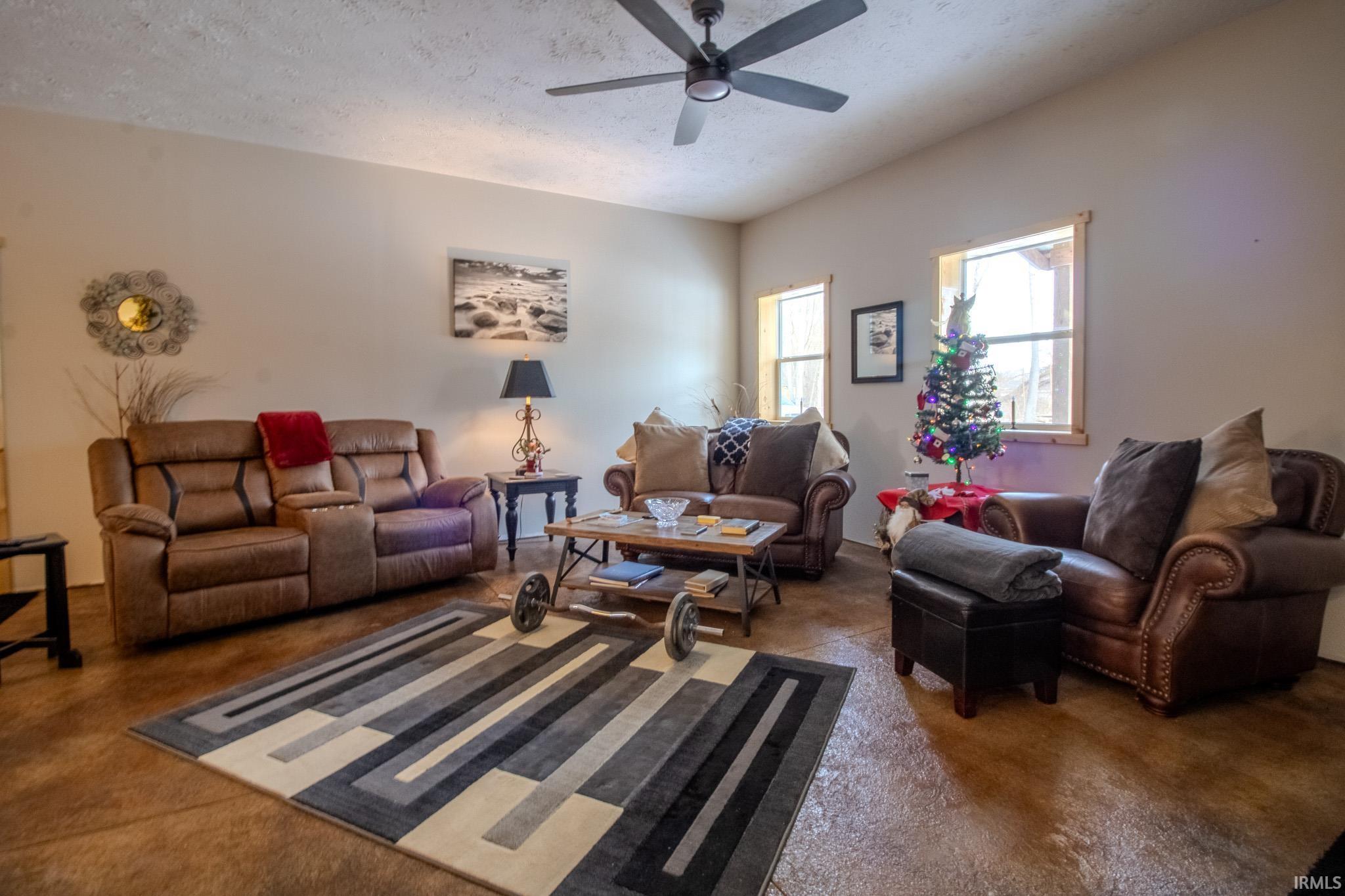 118 Whipple Road Winamac, IN 46996 - Photo 2 of 21