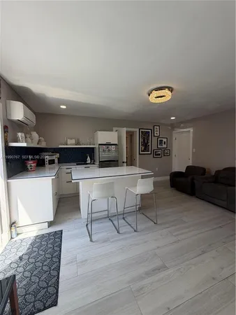 $1,750 | 8235 Southwest 41st Terrace, Unit 1, Miami, FL 33155