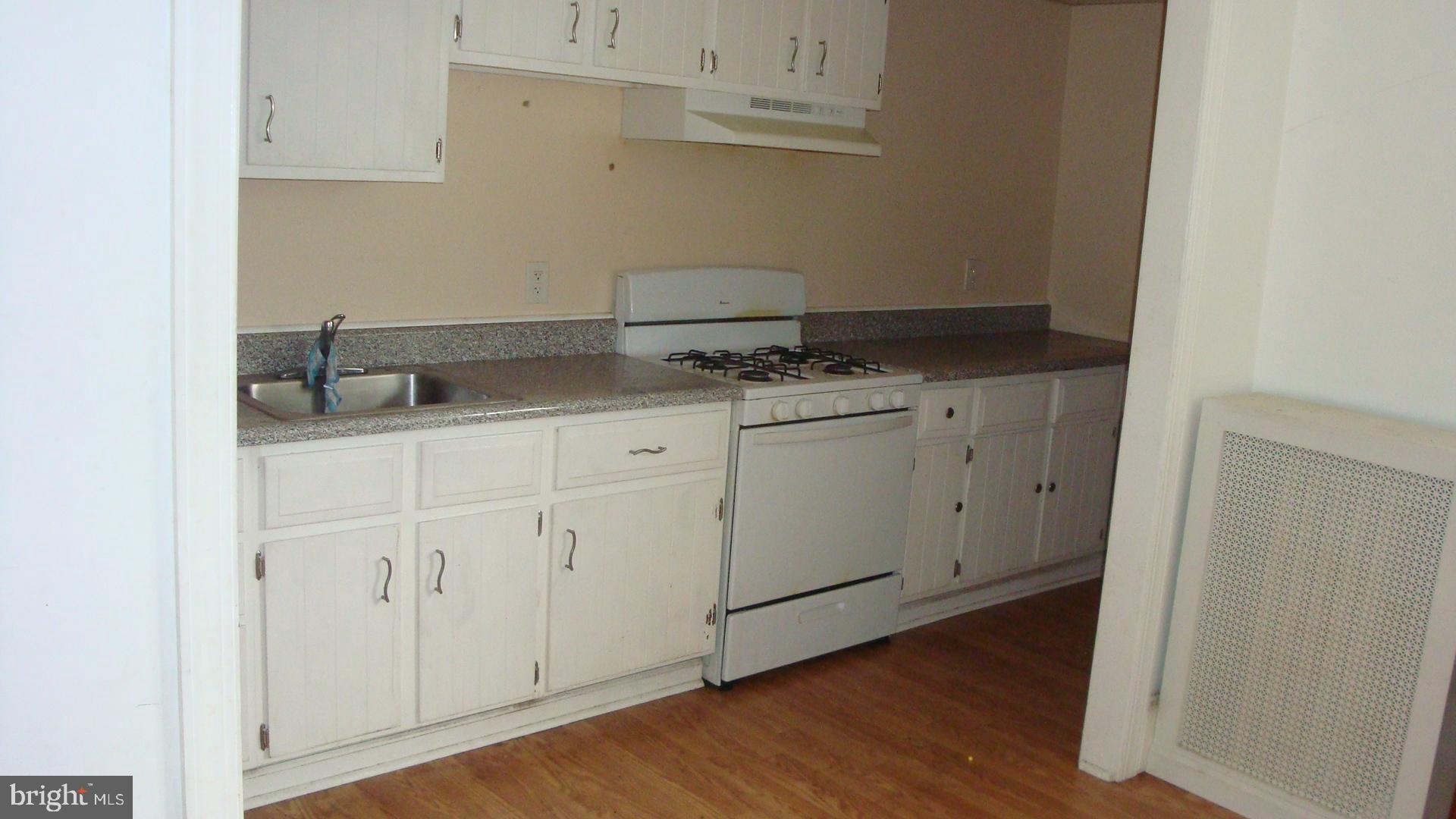 85 Springton Road Upper Darby, PA 19082 - Photo 2 of 17