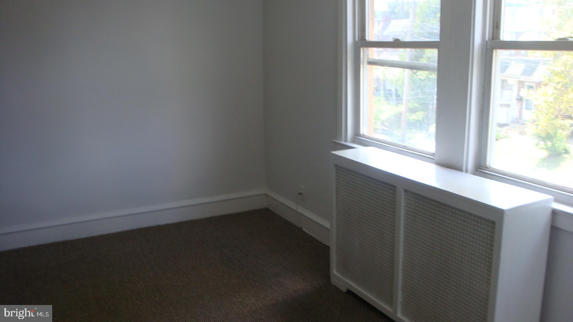 85 Springton Road Upper Darby, PA 19082 - Photo 5 of 17