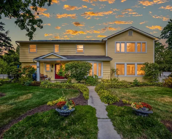$865,000 | 83 North Park Boulevard, Glen Ellyn, IL 60137