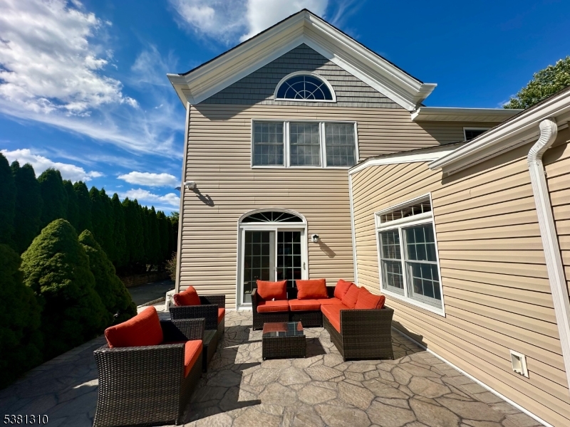 38 Totowa Road Wayne, NJ 07470 - Photo 32 of 37