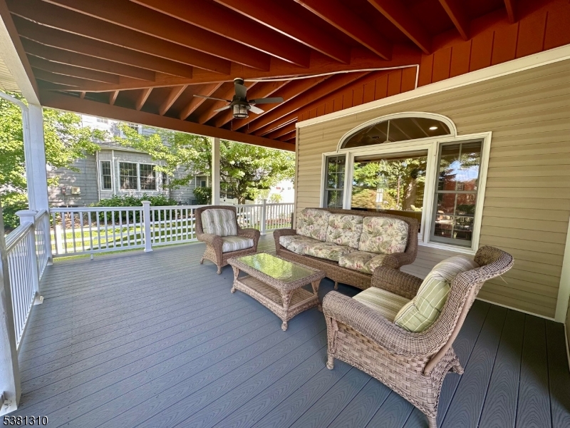 38 Totowa Road Wayne, NJ 07470 - Photo 4 of 37