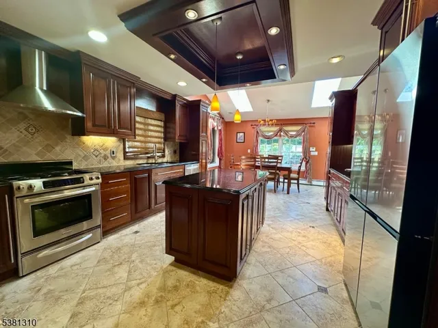 $6,900 | 38 Totowa Road, Wayne, NJ 07470