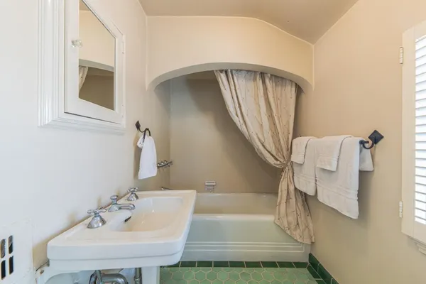 $1,199,000 | Los Laureles Avenue, Salinas, CA 93901