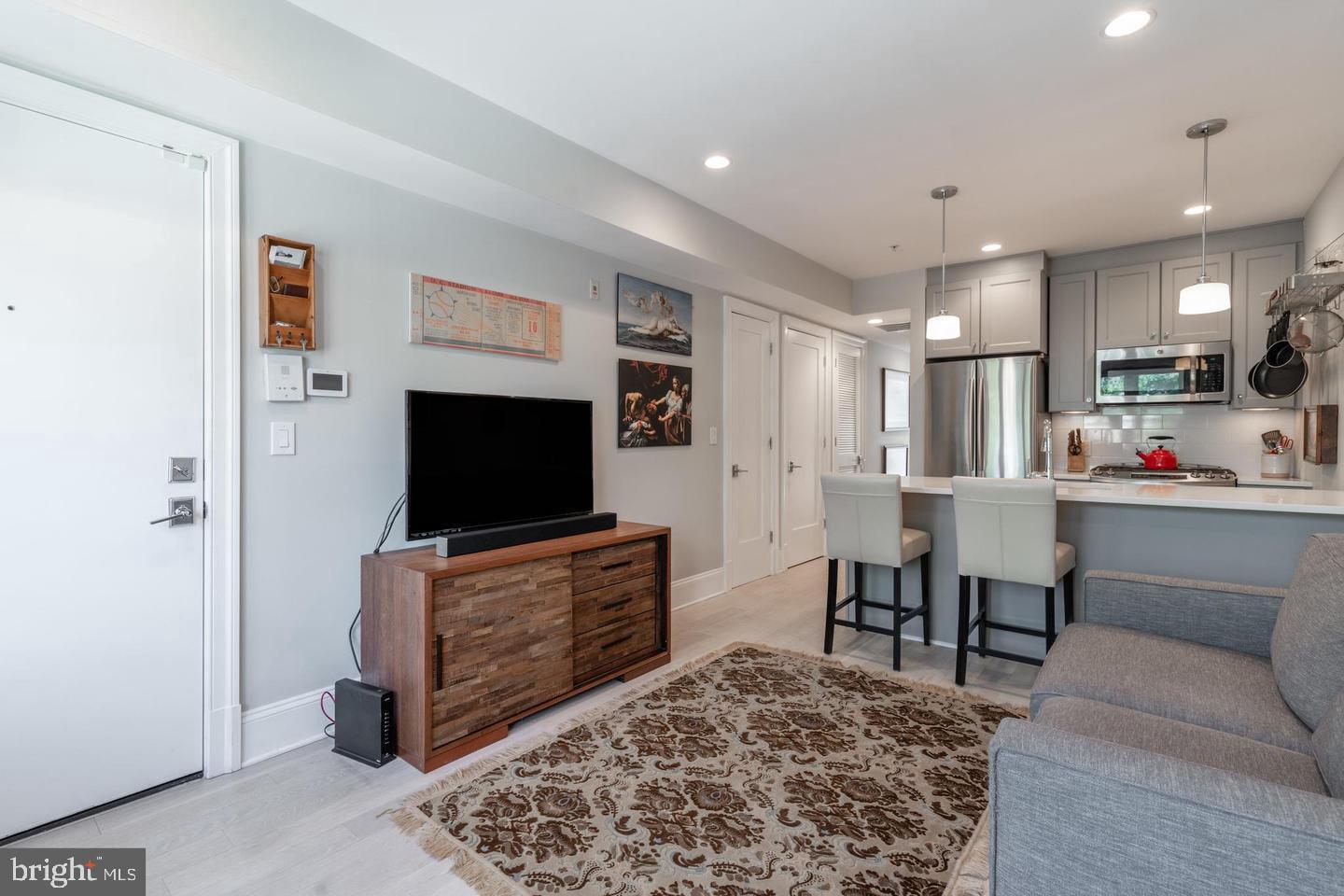 3918 W Street Northwest, Unit 6 Washington, DC 20007 - Photo 3 of 35