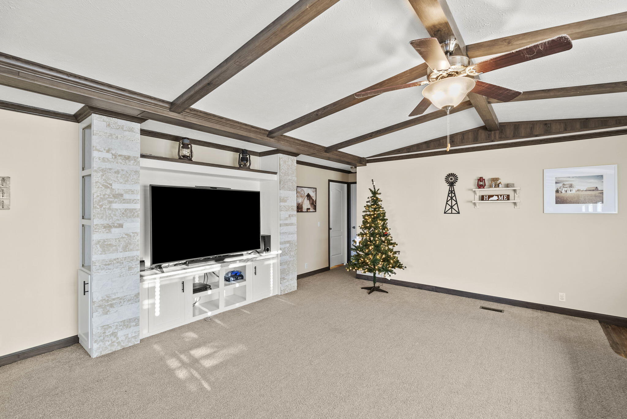 2685 McKee Road Irvine, KY 40336 - Photo 5 of 18 9-web-or-mls-DSC05665