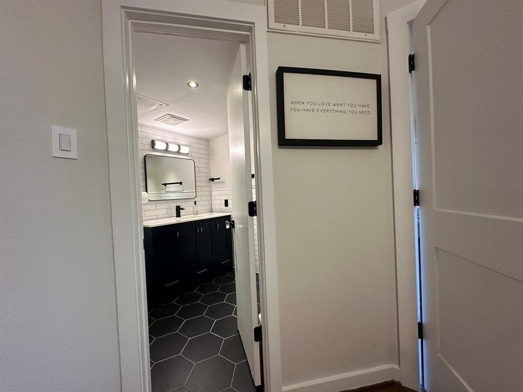 18333 Roehampton Drive, Unit 1524 Dallas, TX 75252 - Photo 14 of 21