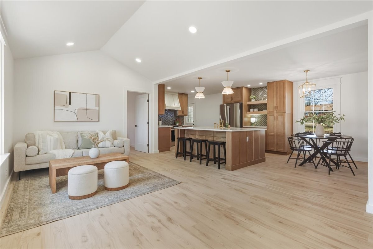 310 Lisa Lane Gallatin, TN 37066 - Photo 5 of 52