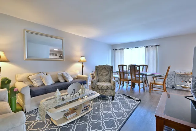 $465,000 | 7-n040 Eagle Terrace, Medinah, IL 60157