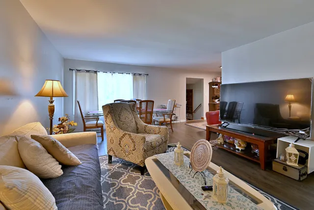 $465,000 | 7-n040 Eagle Terrace, Medinah, IL 60157