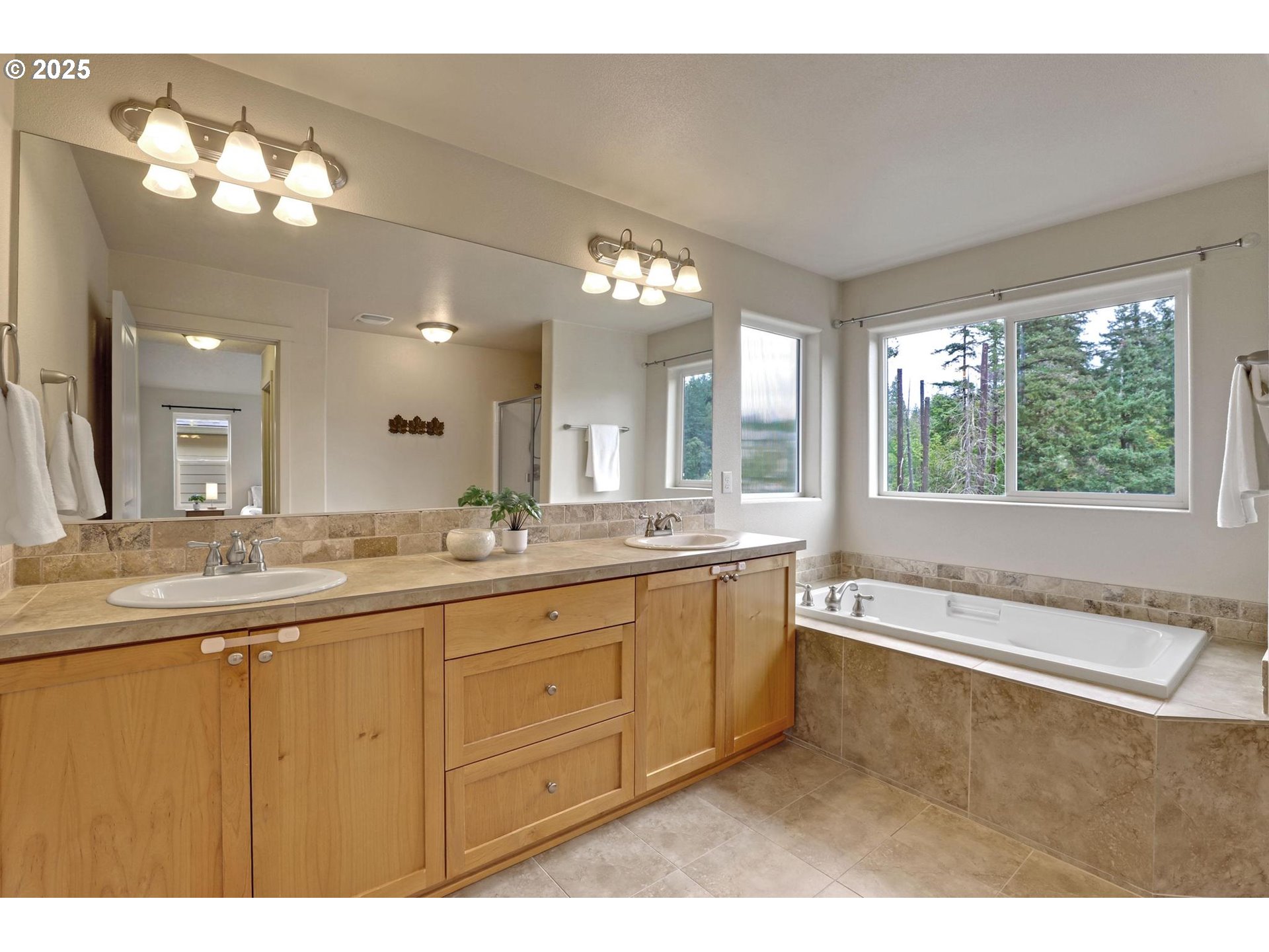 244 Northwest 117th Loop Portland, OR 97229 - Photo 15 of 35 Gallery Image 15