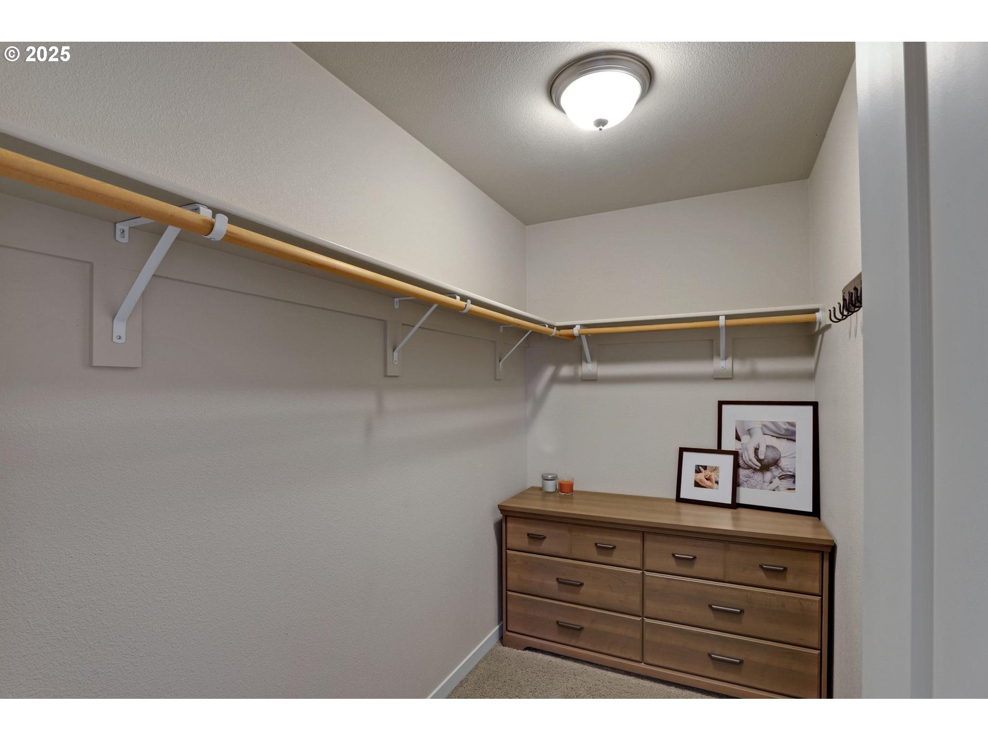 244 Northwest 117th Loop Portland, OR 97229 - Photo 17 of 35 Gallery Image 17