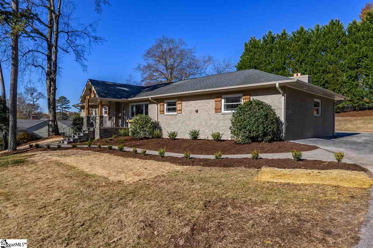 504 West Faris Road Greenville, SC 29605 - Photo 3 of 36 Gallery Image 3