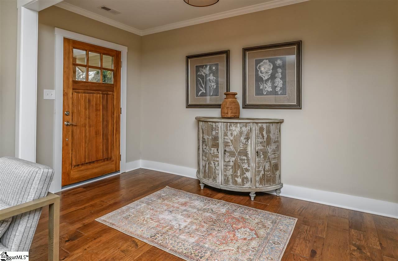 504 West Faris Road Greenville, SC 29605 - Photo 7 of 36 Gallery Image 7
