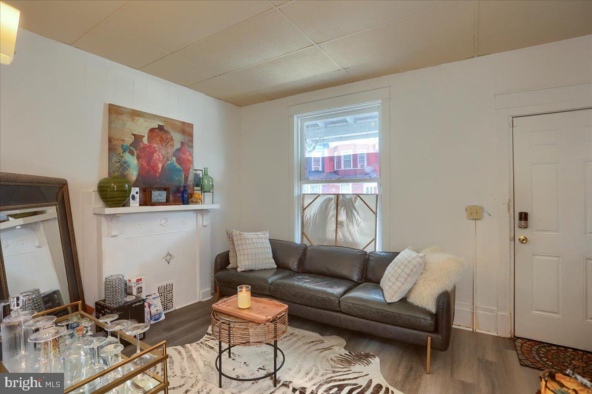 534 South 16th Street Harrisburg, PA 17104 - Photo 3 of 34