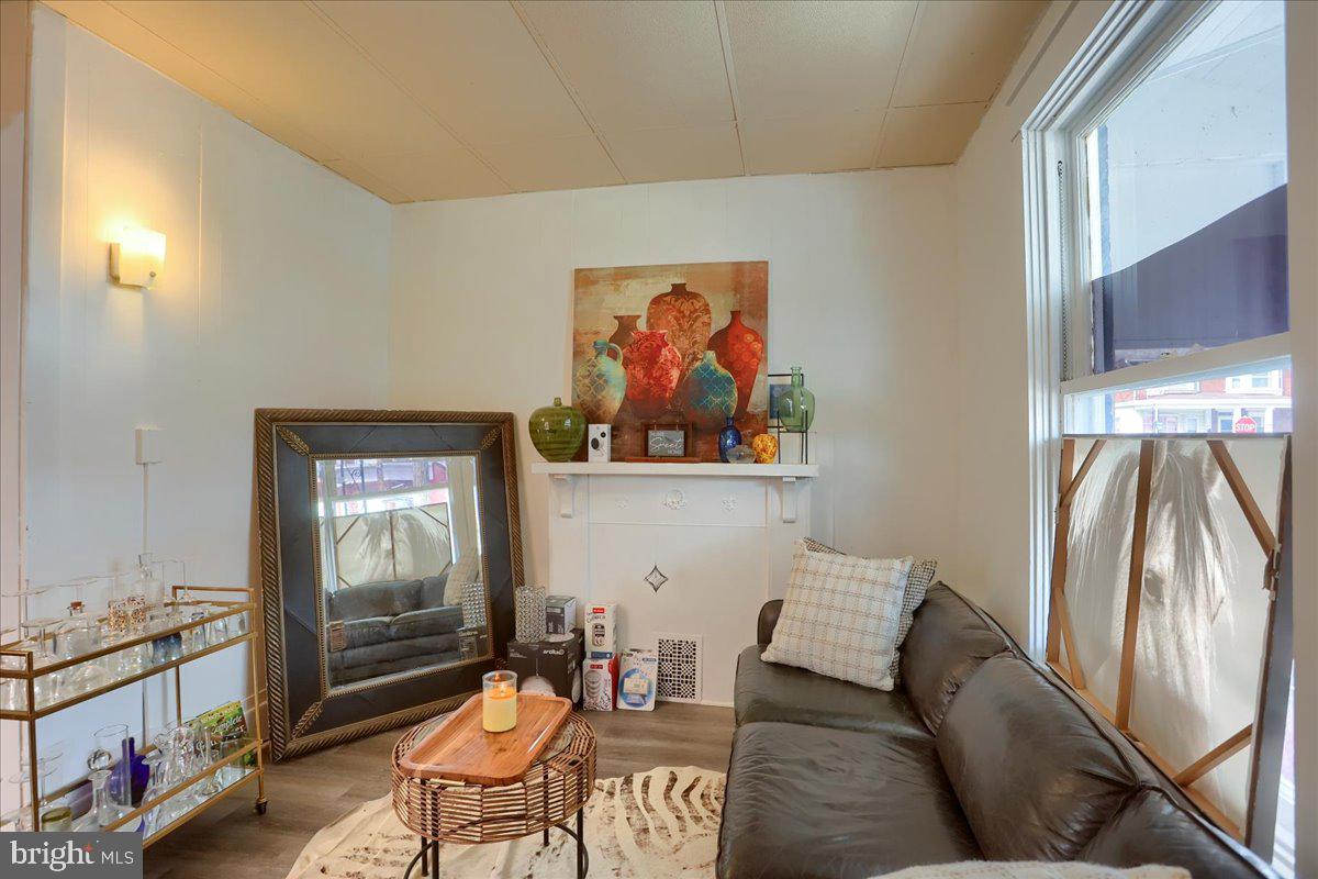 534 South 16th Street Harrisburg, PA 17104 - Photo 5 of 34