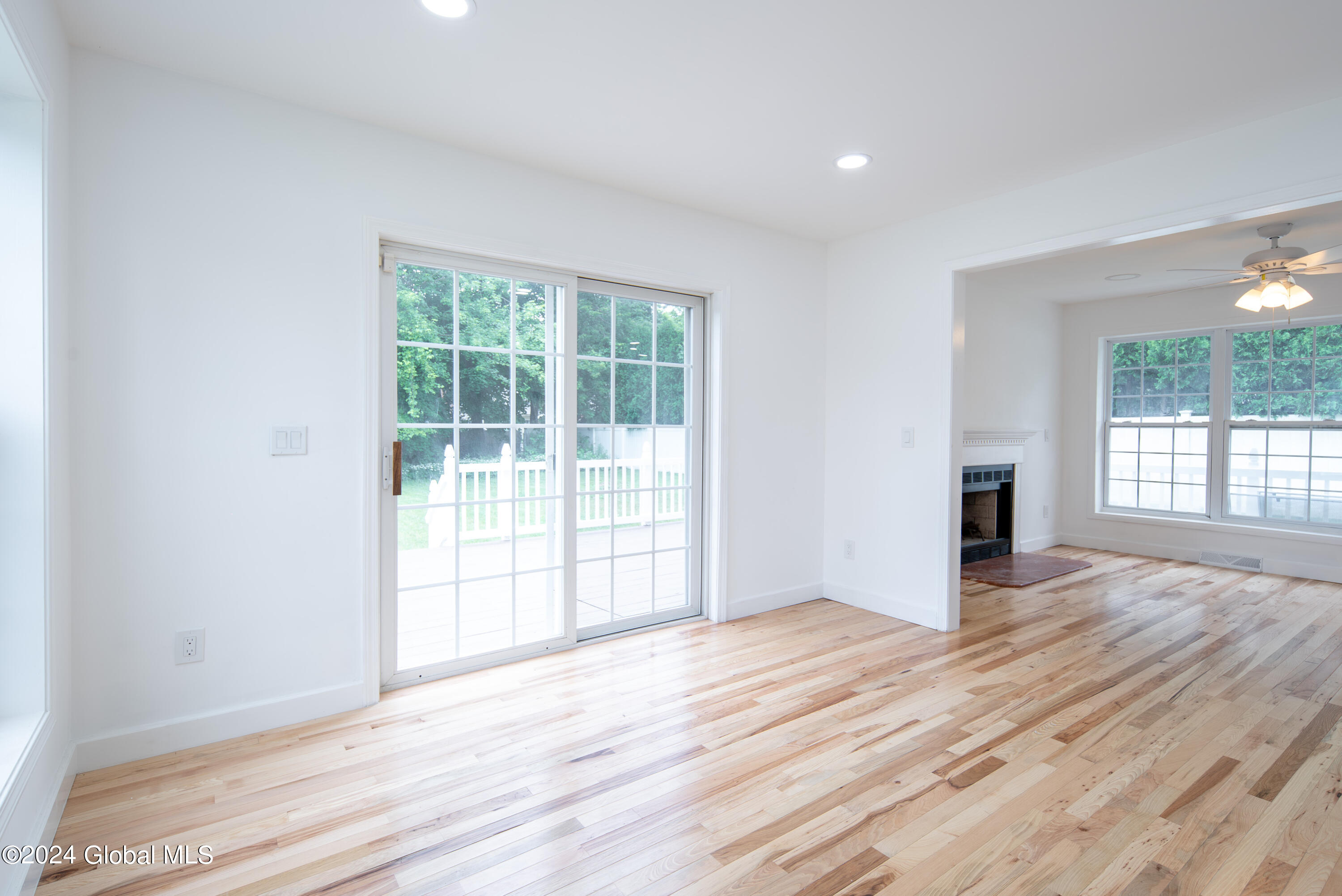 2285 Troy Schenectady Road Niskayuna, NY 12309 - Photo 15 of 67 014