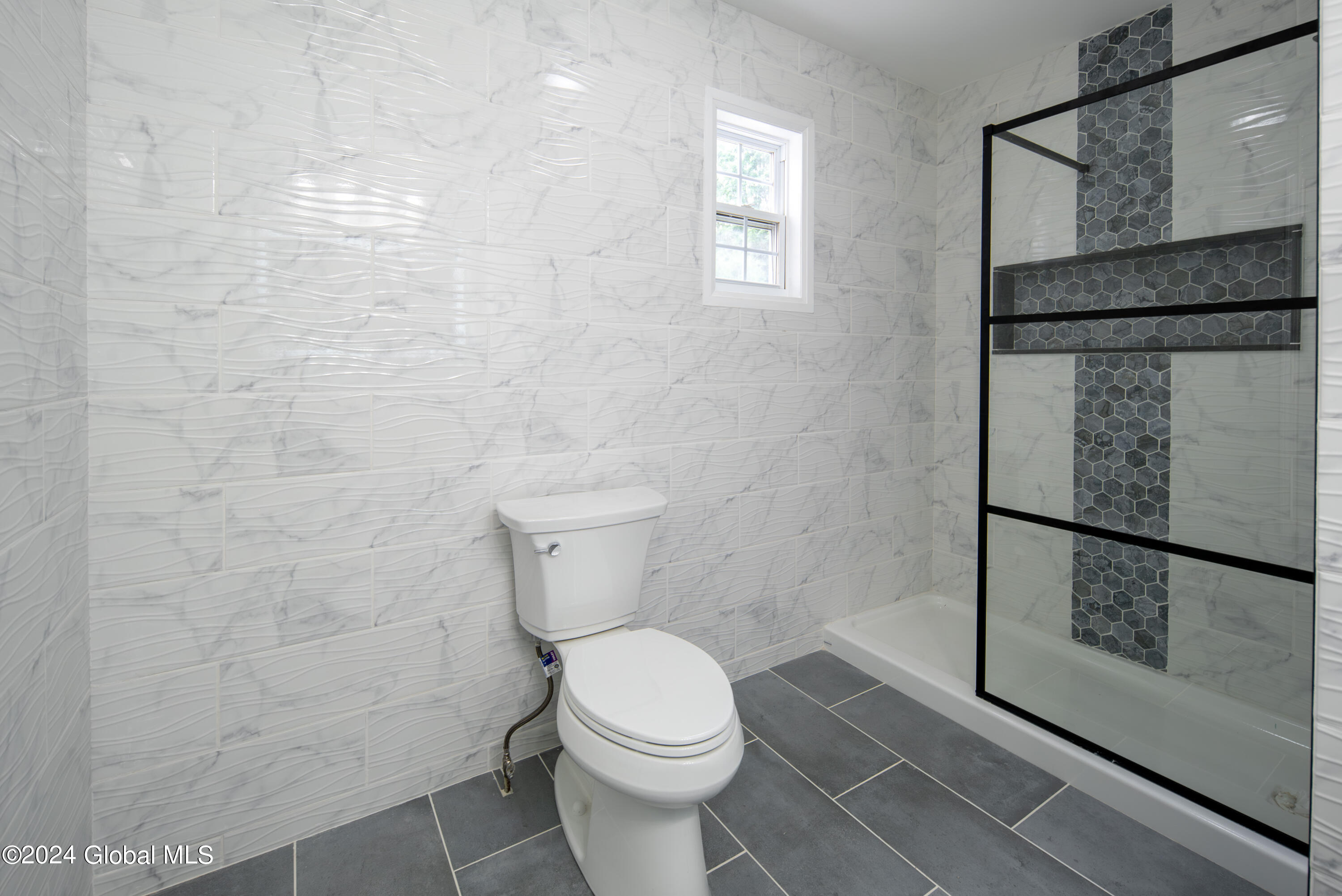 2285 Troy Schenectady Road Niskayuna, NY 12309 - Photo 34 of 67 033