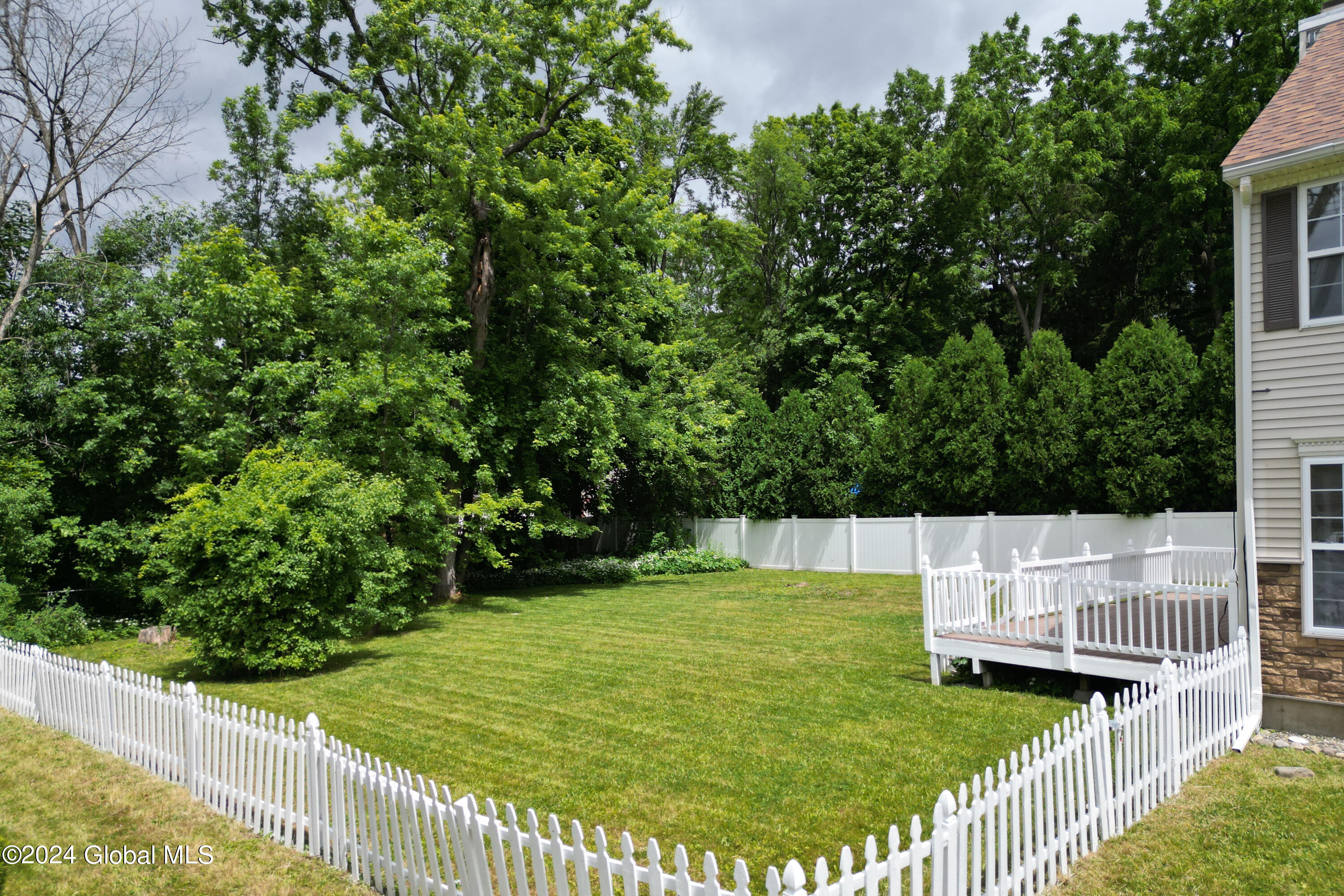 2285 Troy Schenectady Road Niskayuna, NY 12309 - Photo 52 of 67 056