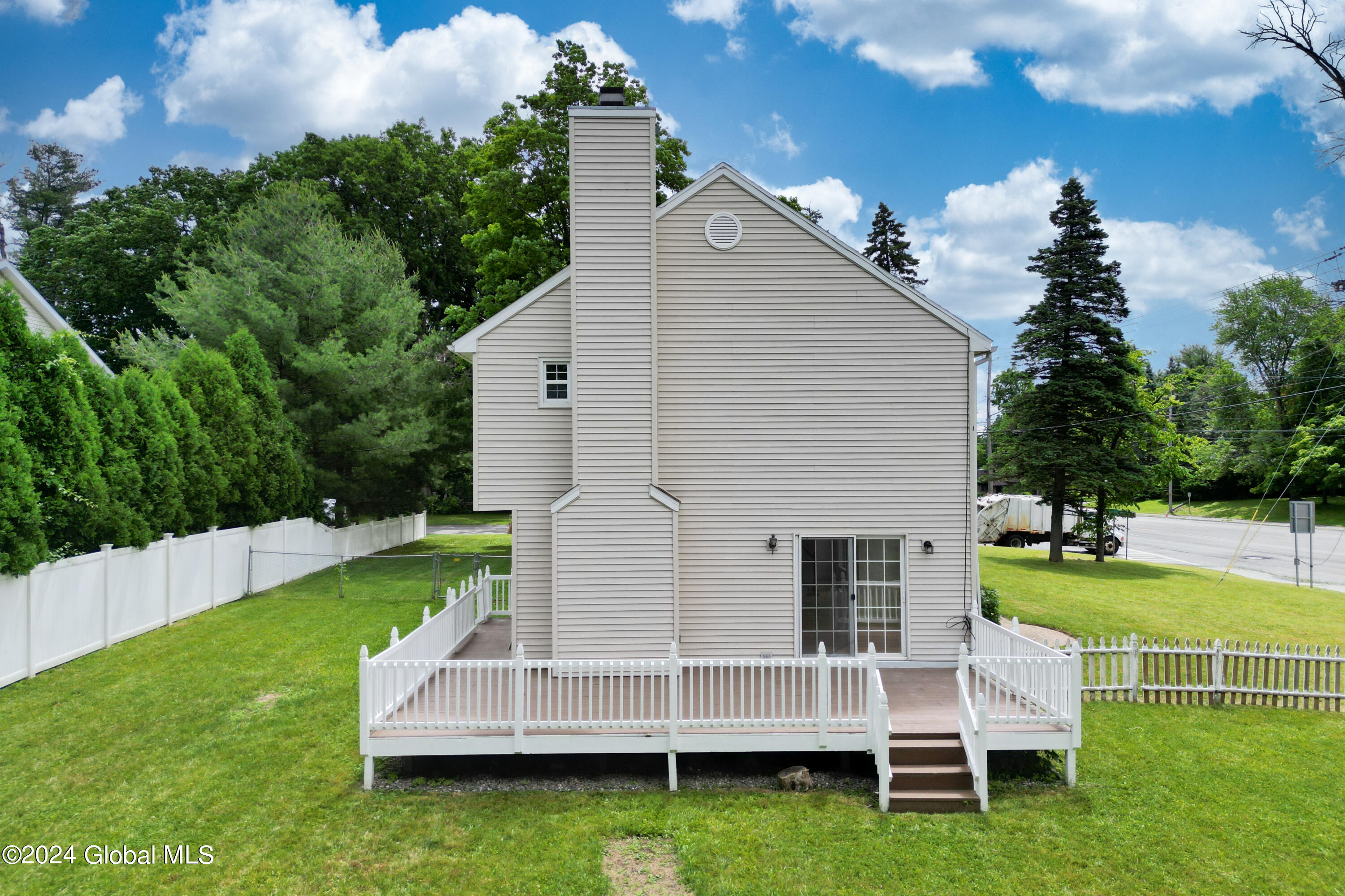 2285 Troy Schenectady Road Niskayuna, NY 12309 - Photo 57 of 67 061