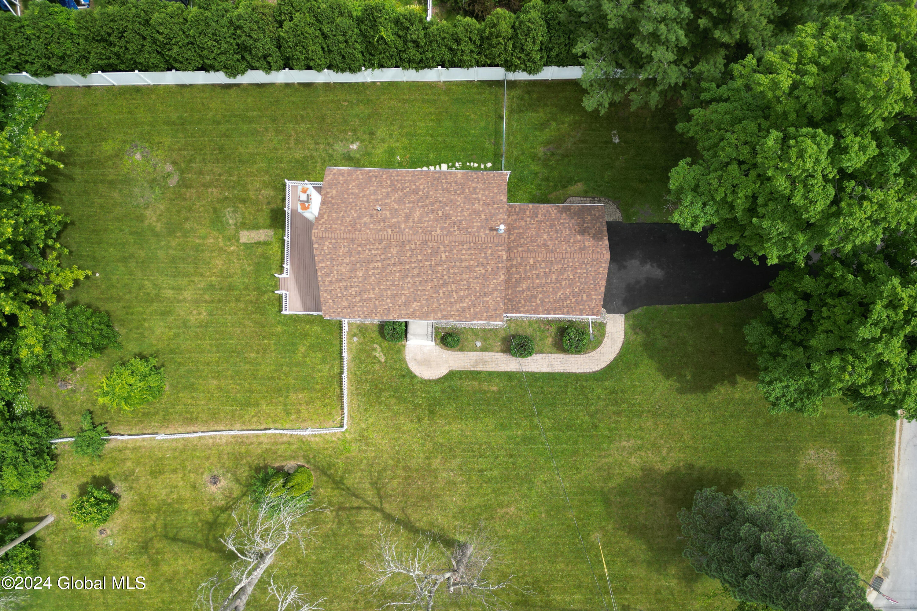 2285 Troy Schenectady Road Niskayuna, NY 12309 - Photo 65 of 67 070