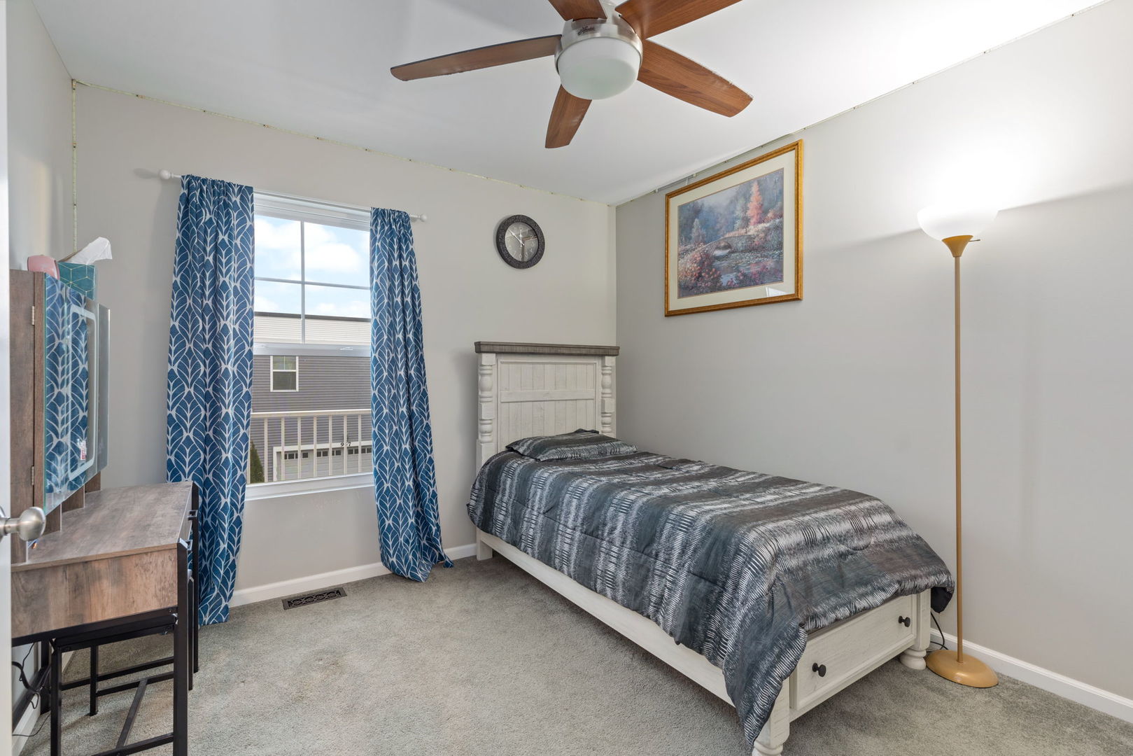 993 Times Square Drive Aurora, IL 60504 - Photo 15 of 26 a bedroom with a bed and a table