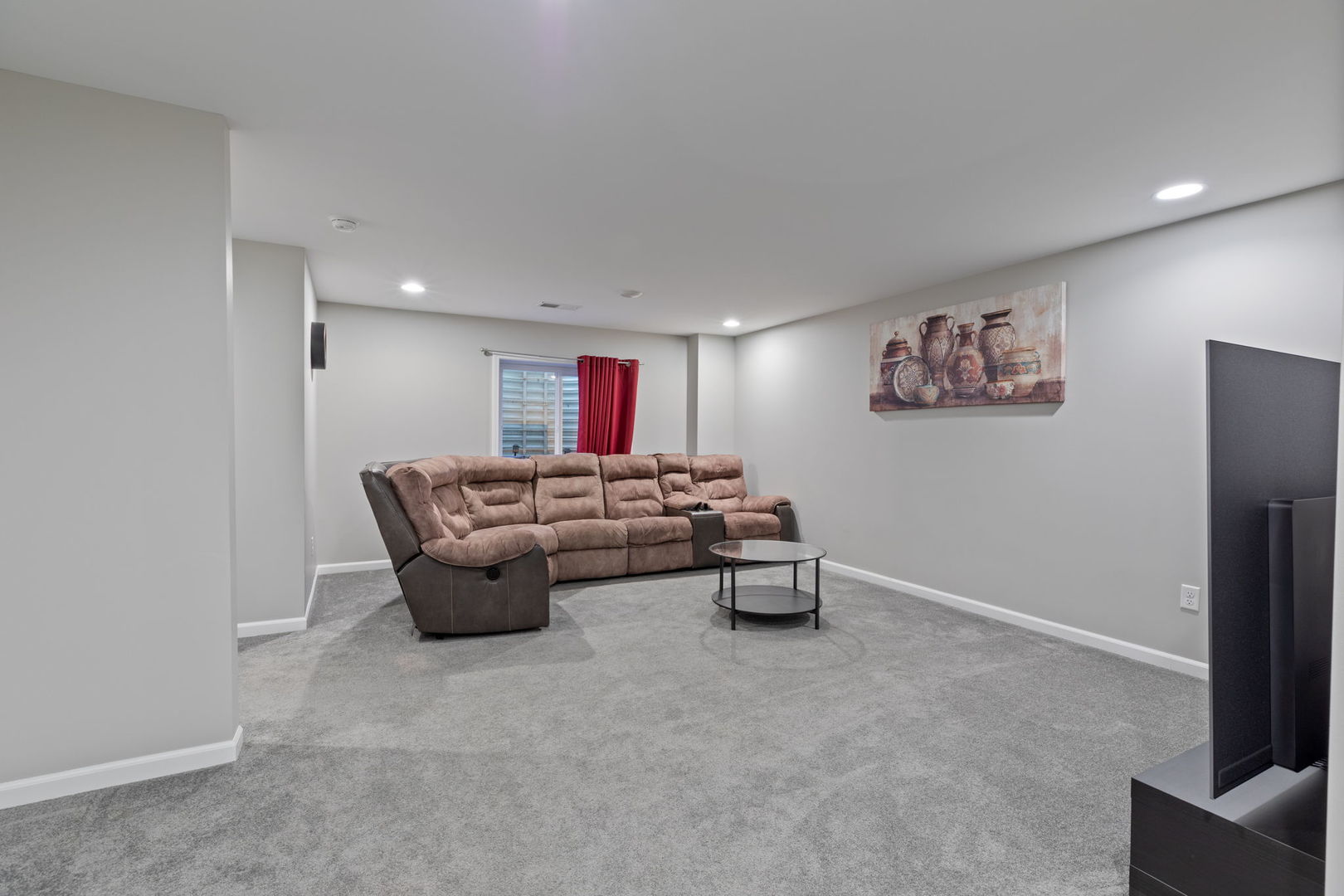 993 Times Square Drive Aurora, IL 60504 - Photo 21 of 26 a living room with furniture
