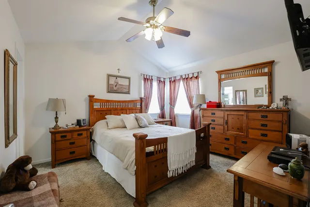 $380,000 | 7 Michael Court, Lake In The Hills, IL 60156