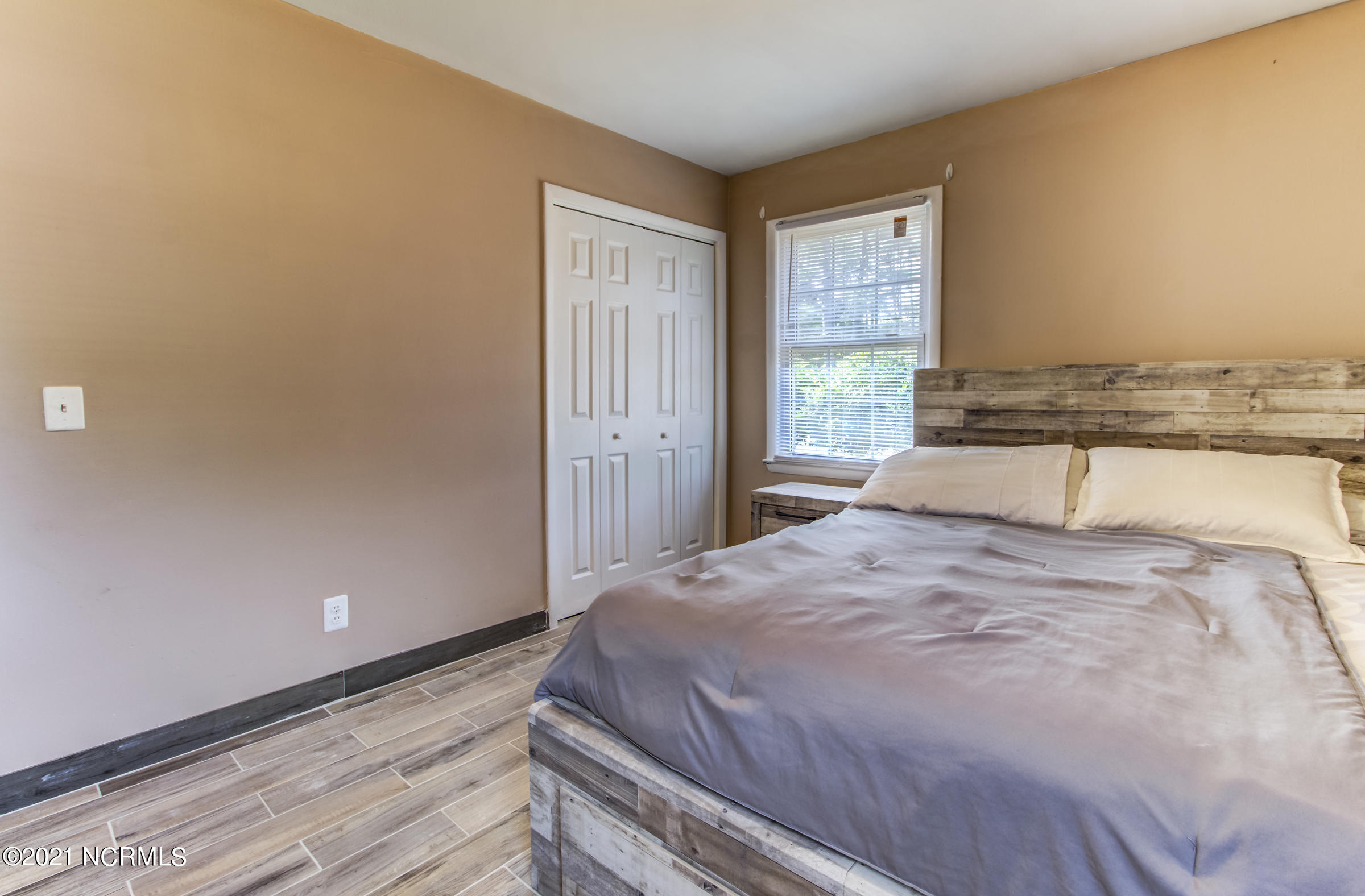 309 Kelly Road Wilmington, NC 28409 - Photo 25 of 32 Bedroom 3