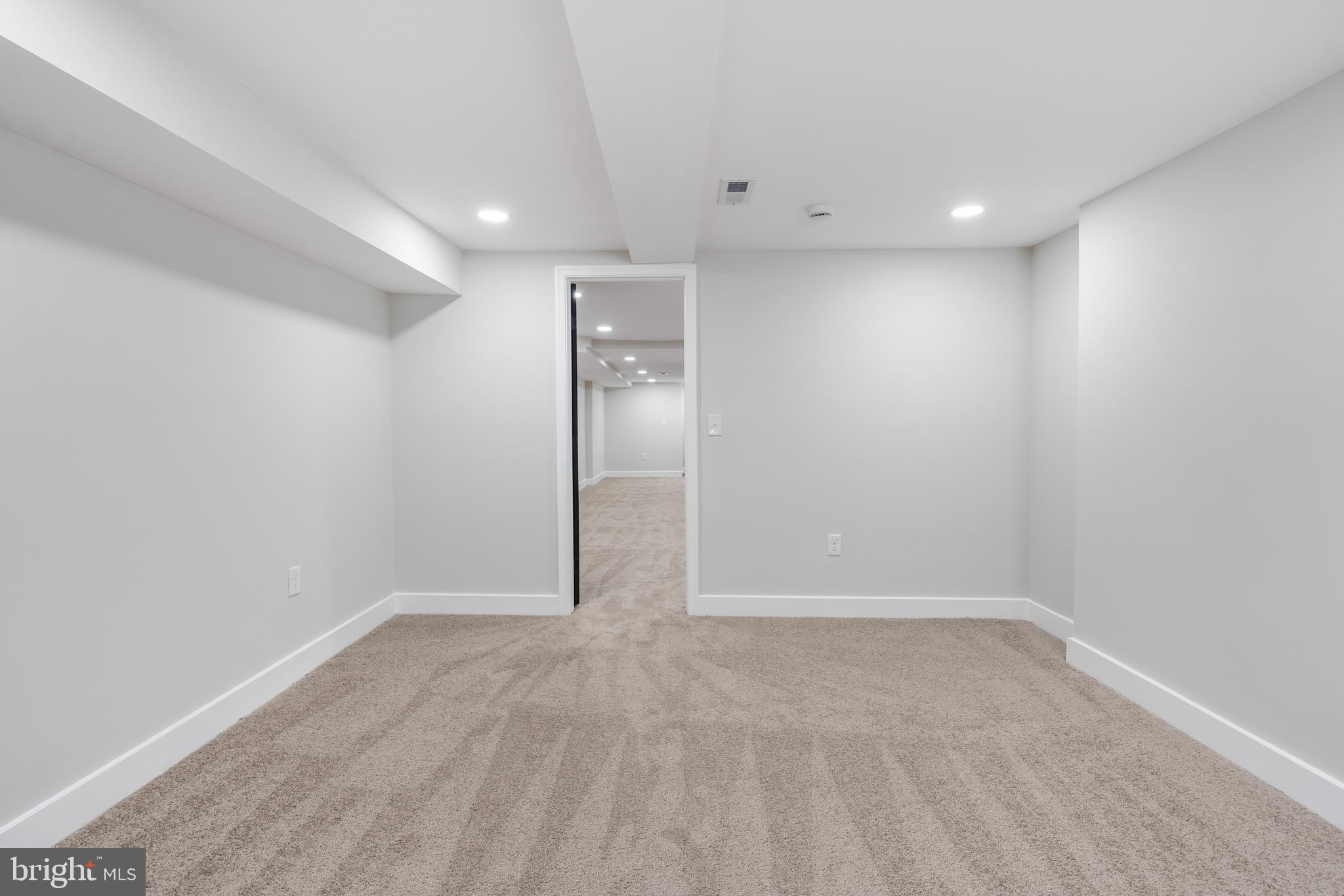 2237 Madison Avenue Baltimore, MD 21217 - Photo 29 of 53 a view of an empty room