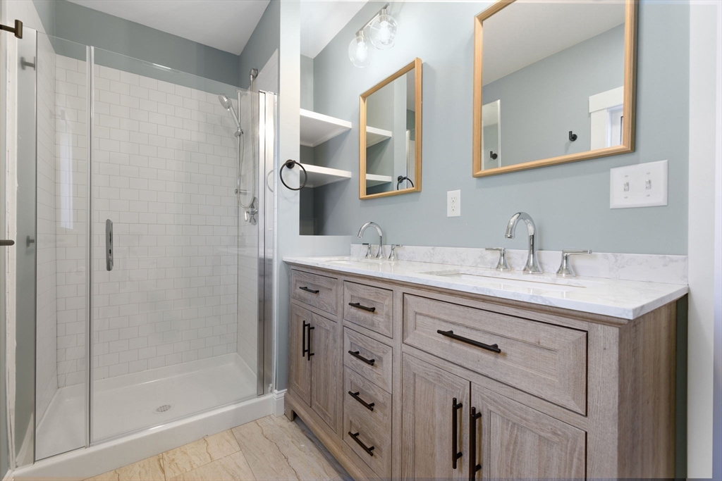 20 Beacon Street, Unit 2 Gloucester, MA 01930 - Photo 16 of 28