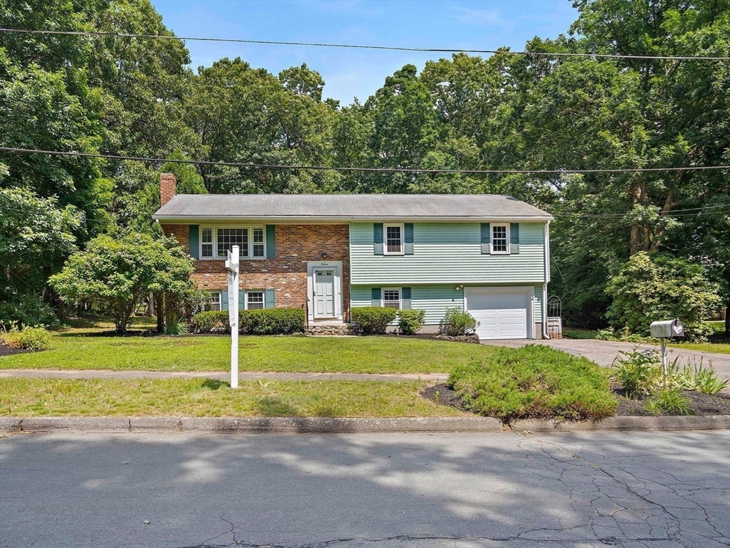 15 Dudley Road Holliston, MA 01746 - Photo 1 of 38 Gallery Image 1
