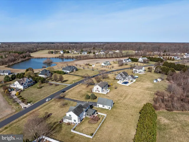 a view of a house with outdoor space