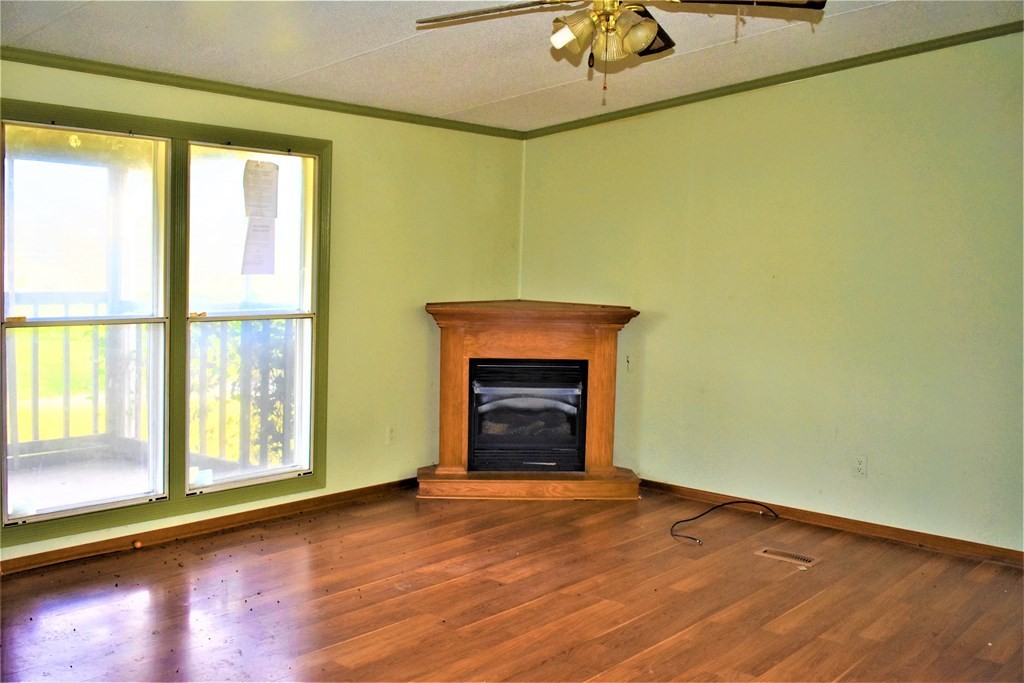 120 English Mountain Road Newport, TN 37821 - Photo 9 of 27 Gallery Image 9