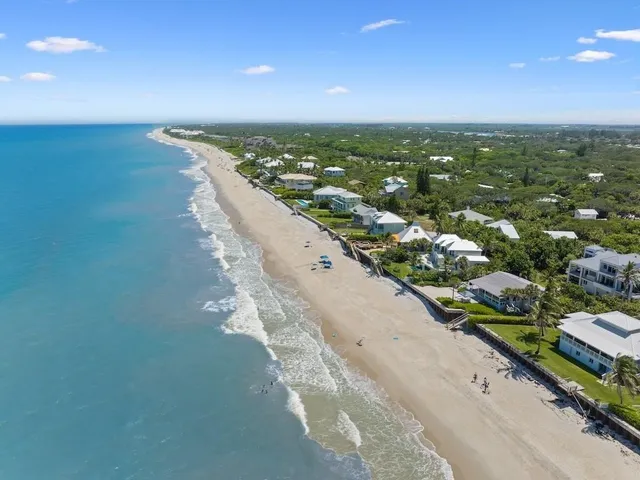 $795,000 | 1891 East Cayman Road, Vero Beach, FL 32963