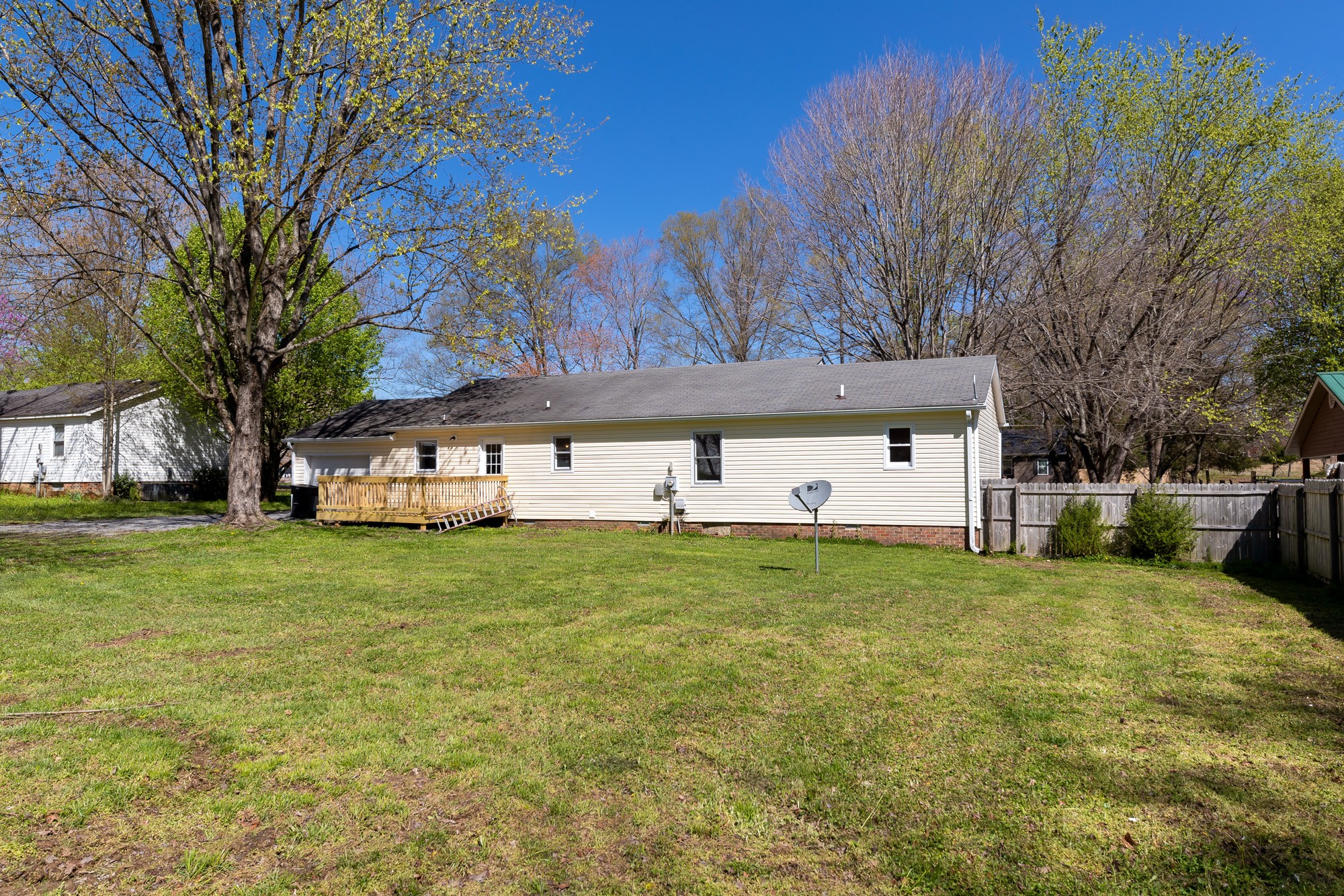 712 Marbury Road Tullahoma, TN 37388 - Photo 4 of 30 Gallery Image 4