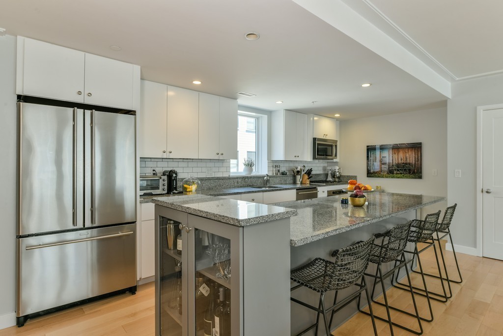 335 West 2nd Street, Unit 16 Boston, MA 02127 - Photo 1 of 17
