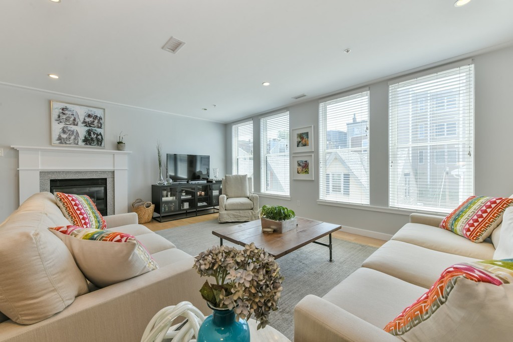 335 West 2nd Street, Unit 16 Boston, MA 02127 - Photo 11 of 17
