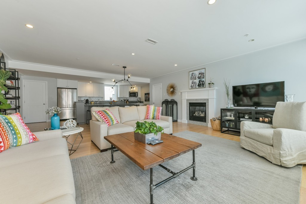 335 West 2nd Street, Unit 16 Boston, MA 02127 - Photo 9 of 17