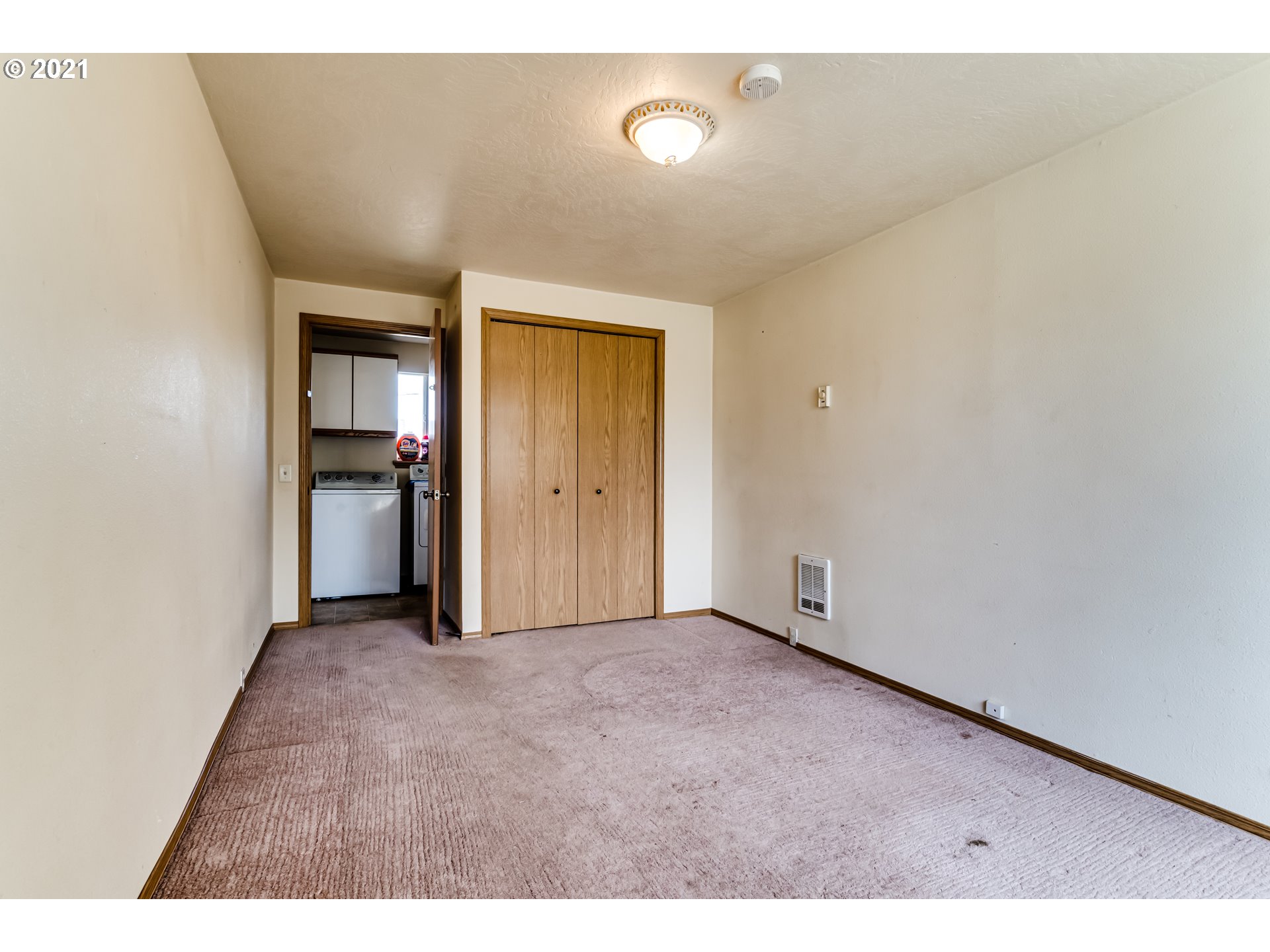 463 South 40th Street Springfield, OR 97478 - Photo 22 of 27