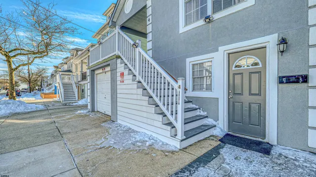 $2,300 | 4 South Nashville Avenue, Unit 1, Ventnor City, NJ 08406