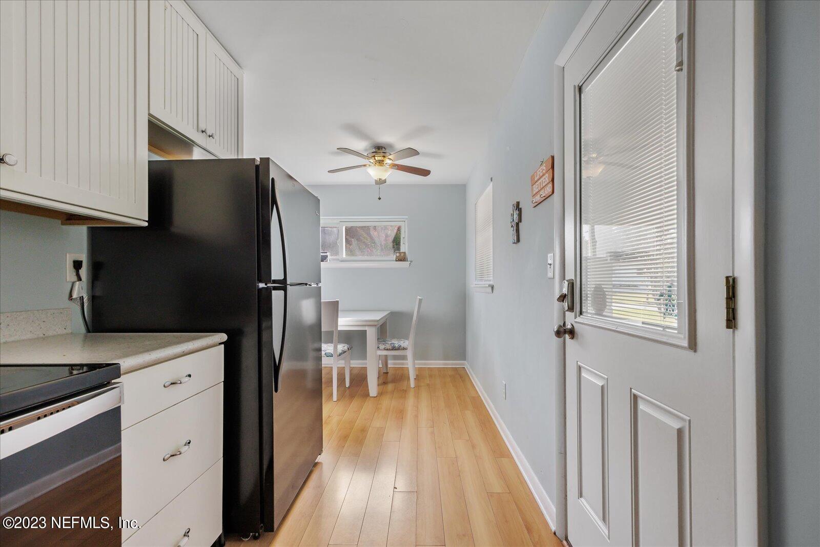 1316 Pinewood Road Jacksonville Beach, FL 32250 - Photo 12 of 46 06-063A4863