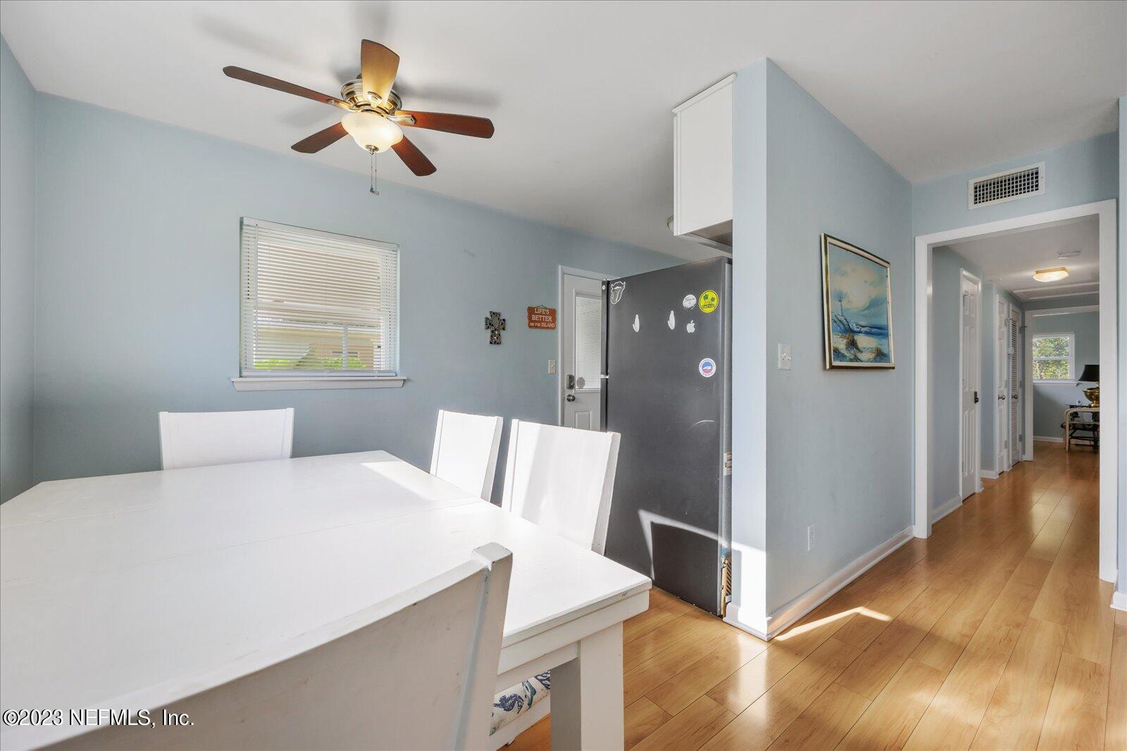 1316 Pinewood Road Jacksonville Beach, FL 32250 - Photo 13 of 46 09-063A4875