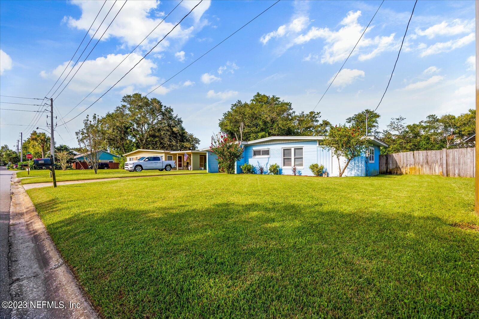 1316 Pinewood Road Jacksonville Beach, FL 32250 - Photo 31 of 46 35-063A4969